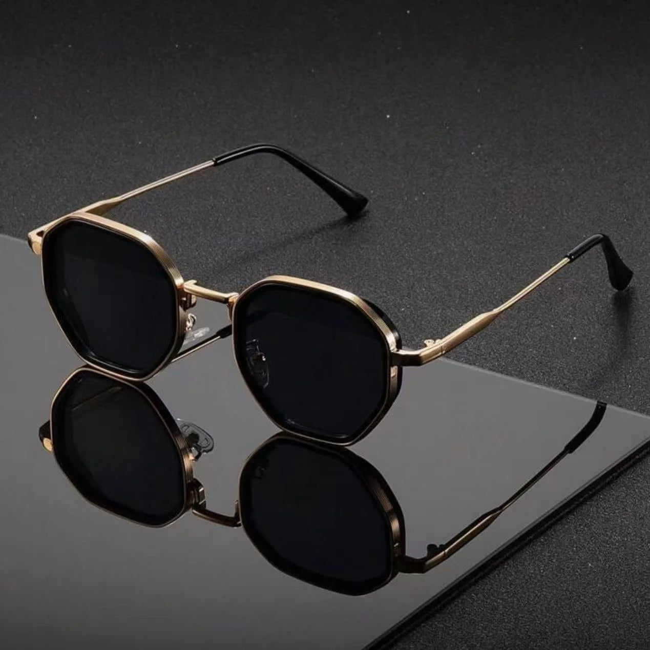 Vintage Round Punk Sunglasses – UV400 | 5 Colours | Resin Frame