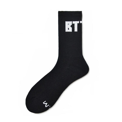 Statement Crew Socks – Black & White | One Size | Cotton & Elastane